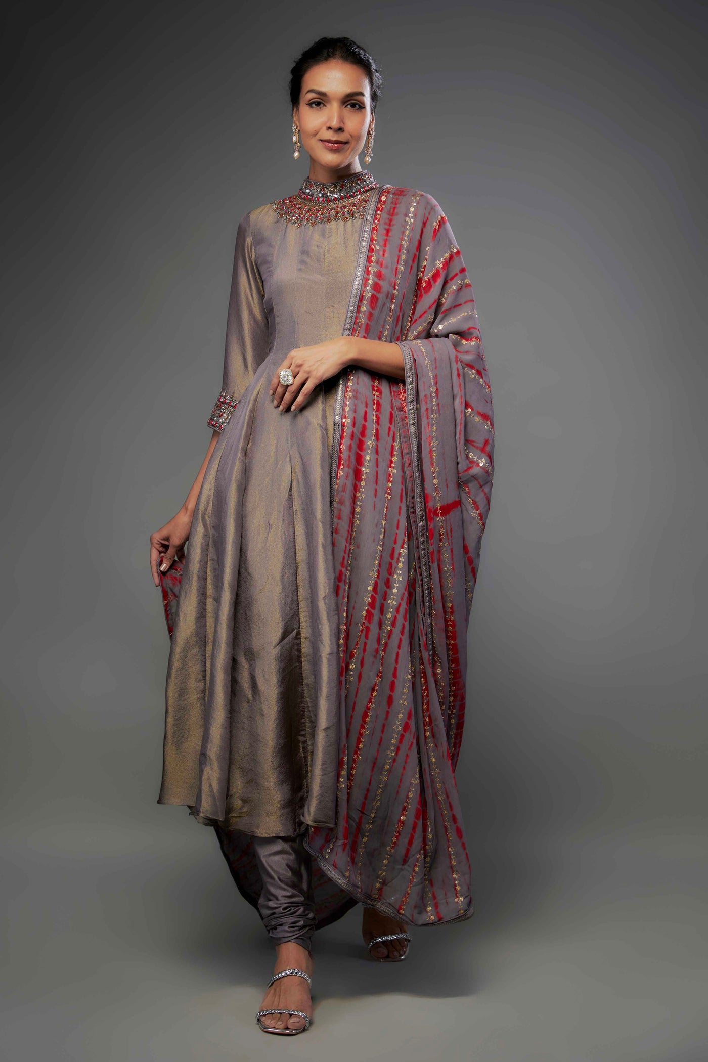 AMRUTHA SUIT - GREY