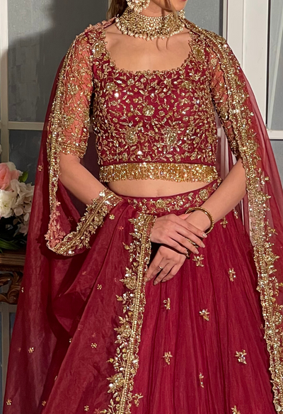 Rooyi Lehenga